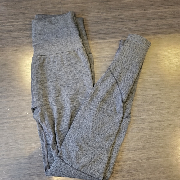 Alphalete Revival Leggings - Picture 4 of 4